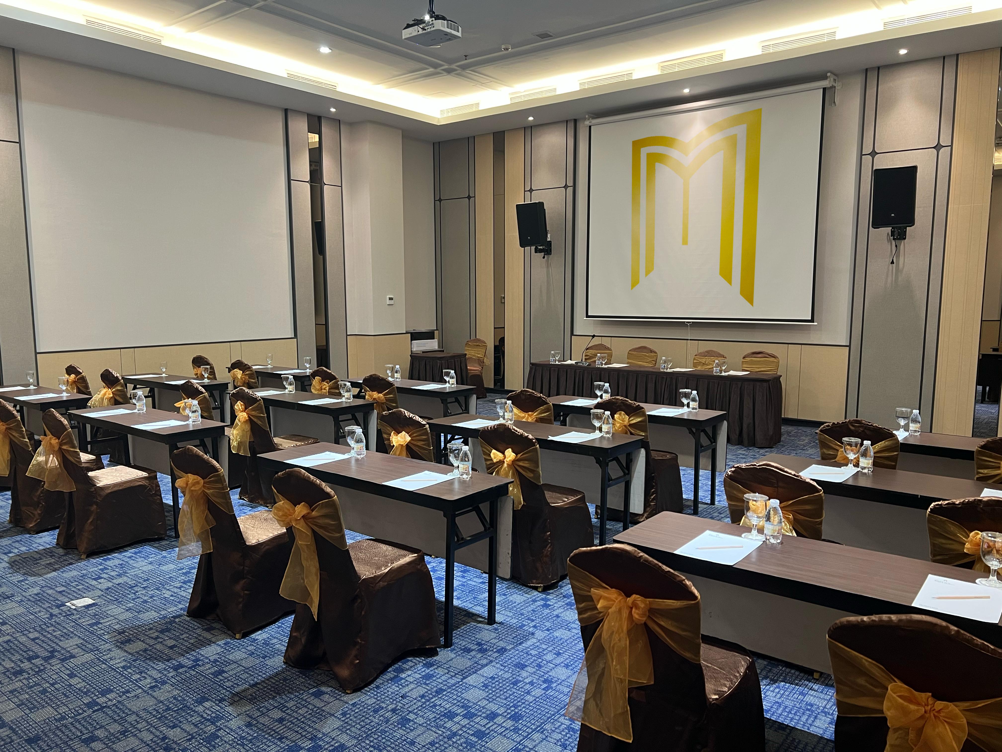 Enim 2 Meeting Room